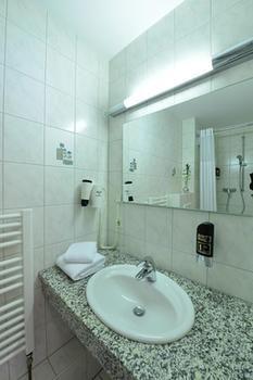 Domstern 3* Kolonia