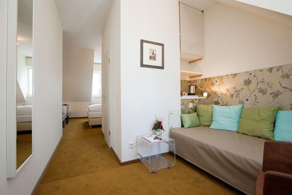 Domstern Hotel Kolonia